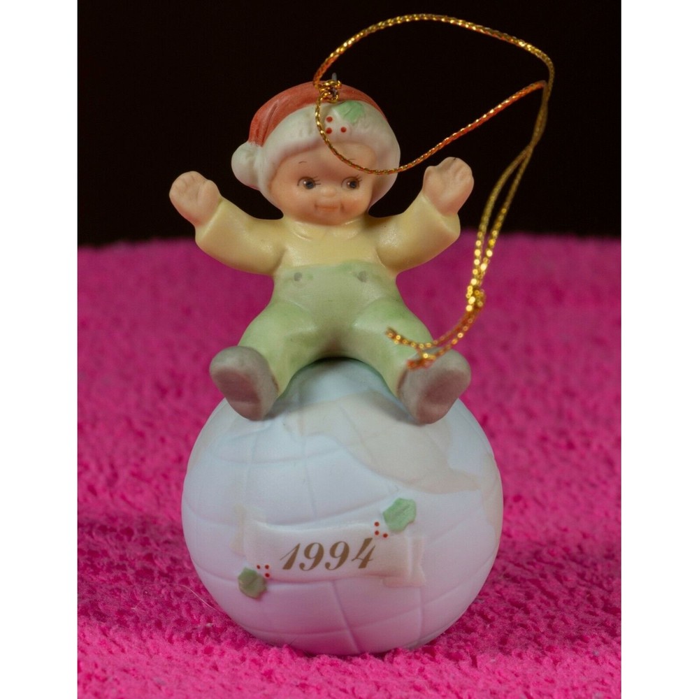 VTG 1994 Enesco Memories of Yesterday Ornament Give Yourself a Hug MIB w/ Papers